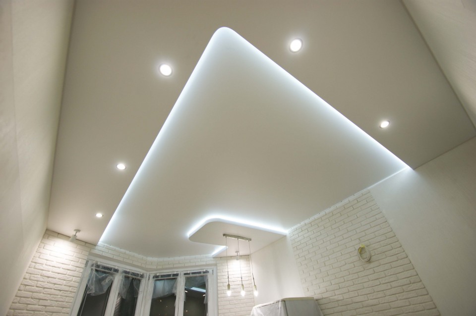 Заказать парящие натяжные потолки в г. Высоковск